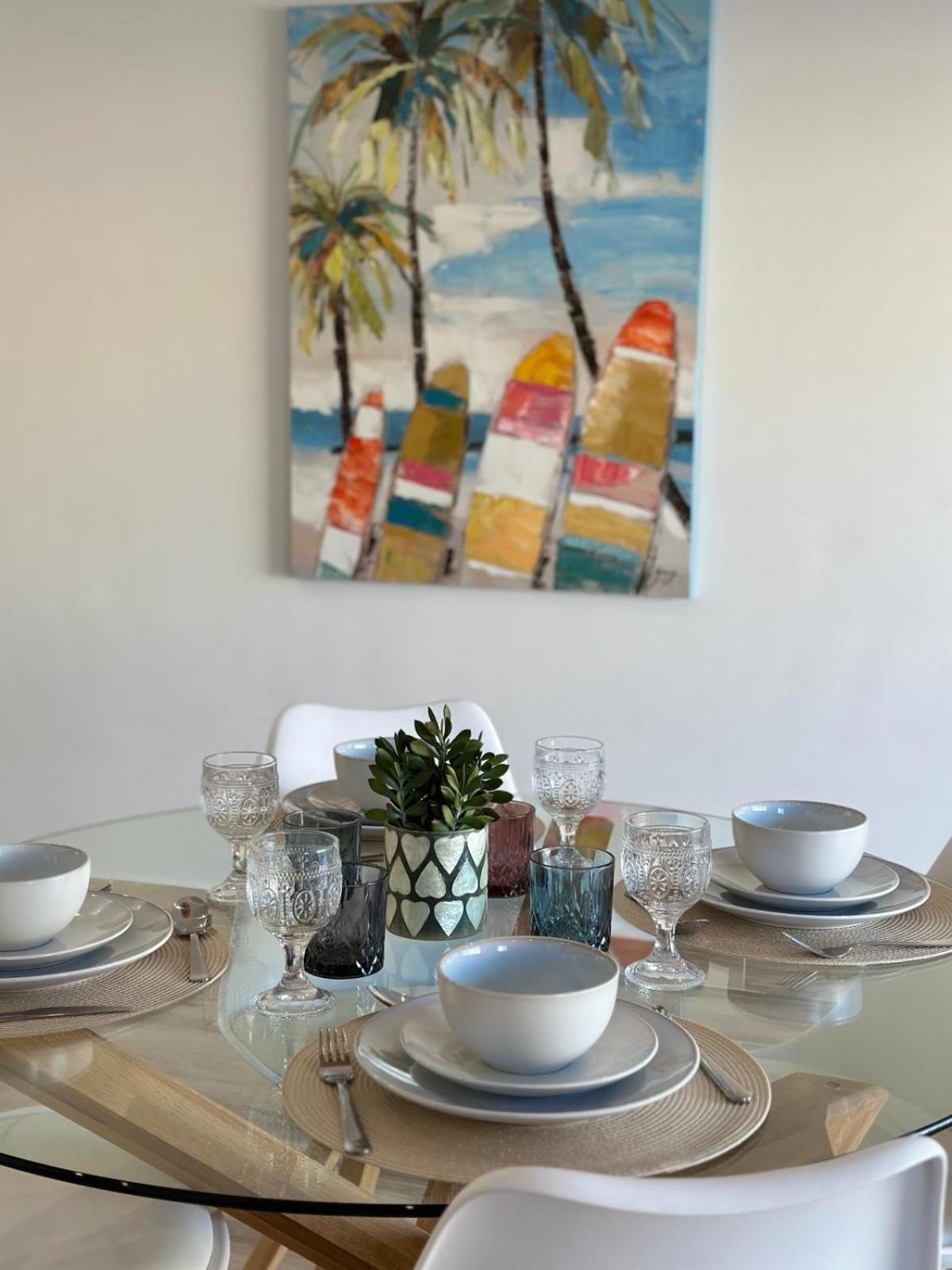 Waterfront 3 Bed Apartment, 90M From The Beach Platja de Larenal Exterior photo